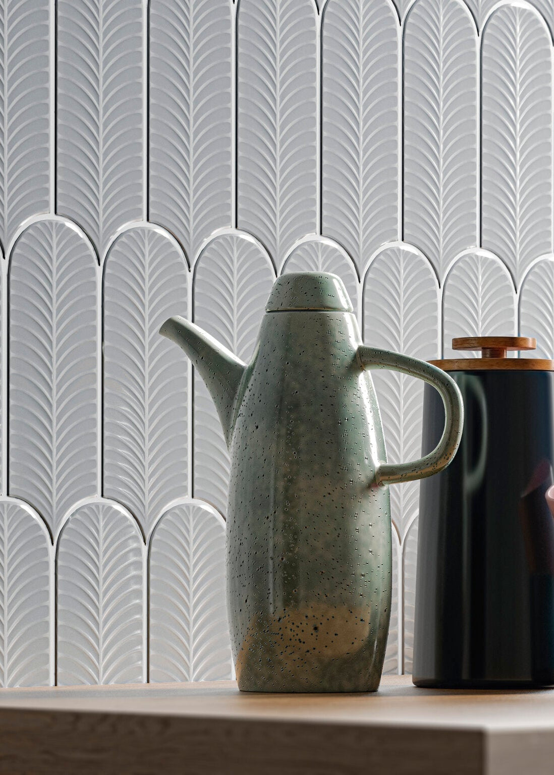 Alma Scale Pearl 8X21.5