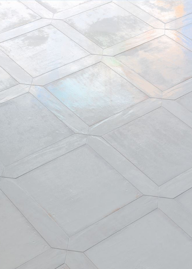 Chateau White 18.5x18.5 Gloss